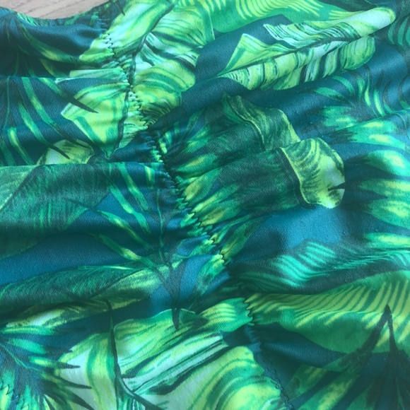 Tropical bikini - Picture 7 of 7